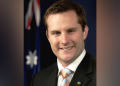 Stranded Australians 'should accept whatever vaccine is available, wherever they are': Immigration Minister 10 Stranded Australians ‘should accept whatever vaccine is available, wherever they are’: Immigration Minister