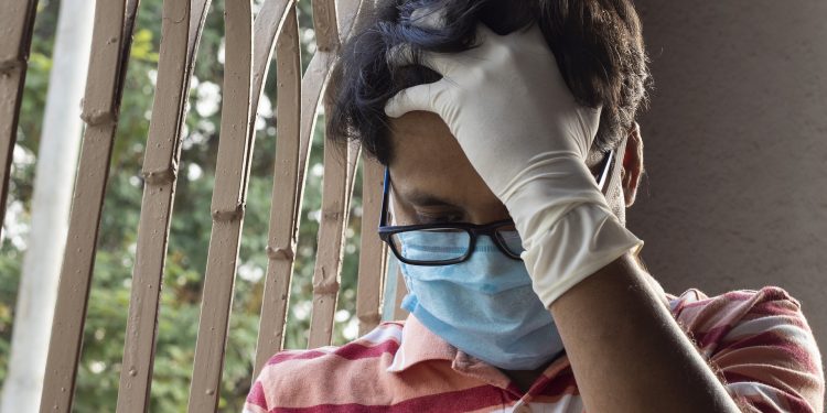 Hard border closure has left pregnant Melbourne couple apart and desperate 1 lockdown