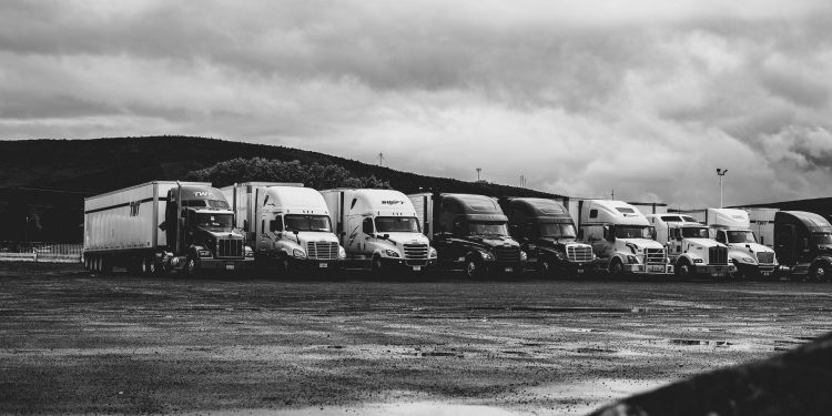 UK offers thousands of visas as it grapples with critical truck driver shortage 1 UK offers thousands of visas as it grapples with critical truck driver shortage