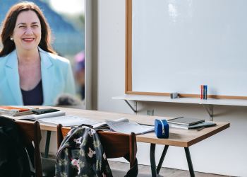 International students can return to Queensland in 2022 – on three conditions