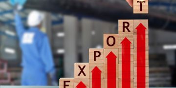 India clocks $100 billion in quarterly exports for the first time