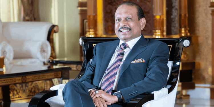 NRI billionaire wipes away the entire bank loan of a poor family in Kochi 1 lulugroupinternational