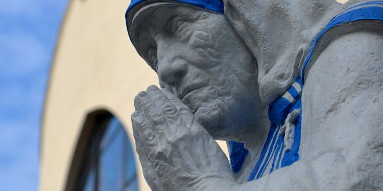 India blocks foreign funds to Missionaries of Charity