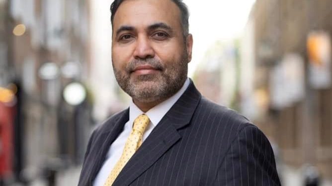 Indian-origin restaurateur awarded OBE for charity work in UK