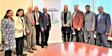 Stamford Mayor Caroline Simmons administers oath of office to GOPIO-CT 2022 team