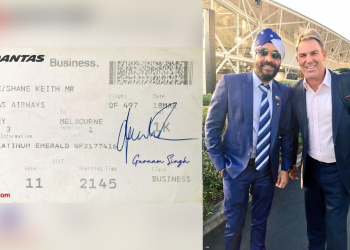 "I found Shane Warne sitting next to me in the plane" 7 Shane Warne with Gurnam Singh
