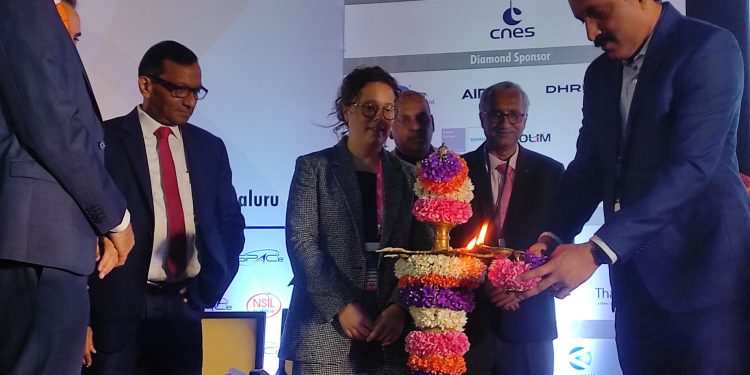 Australia and India sign 6 MoUs to work together on space technologies 1 Australia India space ties