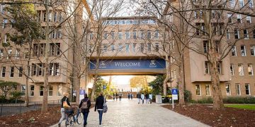 Universities Australia urged immigration reset for foreign graduates