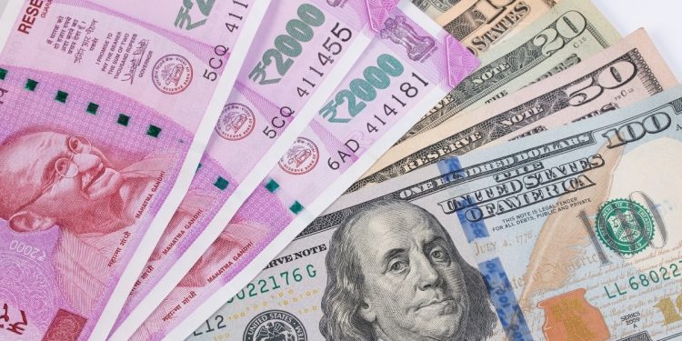 <strong>Indians living overseas to remit a record $100 billion home</strong> 1 Indians living overseas to remit a record $100 billion home