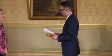 Indian Origin, Daniel Mookhey took oath on the Bhagavad Gita as NSW Treasurer