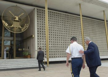 US Embassy in India Announces Interview Waiver Process for Renewing Visas