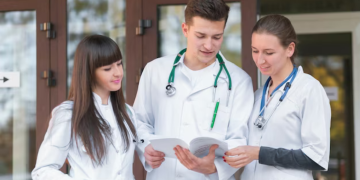 nri-medical-practitioners-and-their-achievements