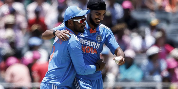 India wins first match of three-match ODI series against South Africa