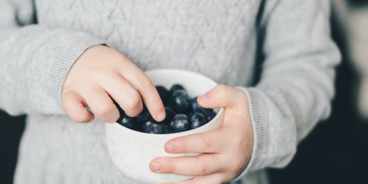 Is it OK if my child eats lots of fruit but no vegetables?