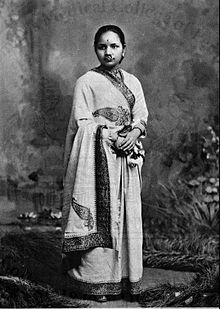 Breaking Barriers: Anandibai Joshi - India's First Female Doctor 2 broke-barriers-and-empowered-women-through-healthcare.
