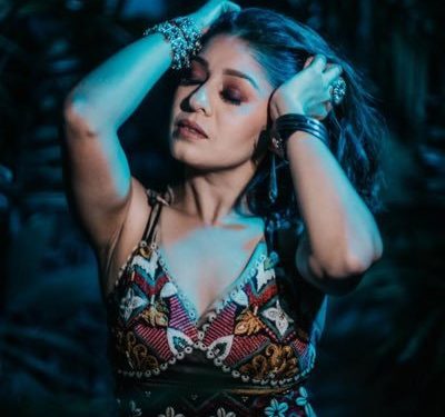 Sunidhi chauhan-X