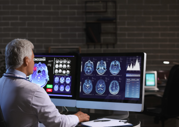 Investigating-Breakthroughs-in-Dementia Diagnosis-Indian-Origin-Neurologist-nriaffairs