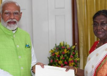 Narendra Modi with President Droupadi Murmu