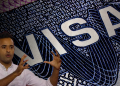Indian-American Girl Confronts Vivek Ramaswamy on H-1B Visa: A Critical Exchange on Immigration Policy 12 Indian-American-Girl-Confronts-Vivek Ramaswamy-on-H-1B Visa-nriaffairs