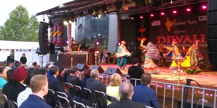 Elections mean more misinformation. Here’s what we know about how it spreads in migrant communities