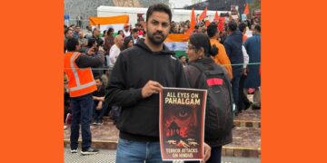 Kashmir attacks: Kashmiris trapped between tourism and terrorism as an insecure nation looks to Modi for accountability