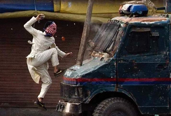 Masked Kashmiri