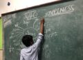 Many tongues, one people: the debate over linguistic diversity in India 11 Many tongues, one people: the debate over linguistic diversity in India
