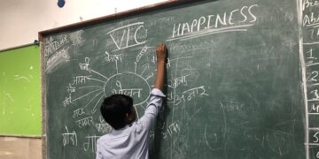 Many tongues, one people: the debate over linguistic diversity in India