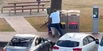 Intervene or run and hide: what should you do during public violence like the attacks at Bondi?