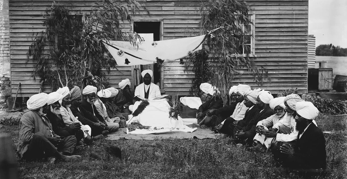 Siva Singh’s 1920 Benalla gathering photographed by William John Howship