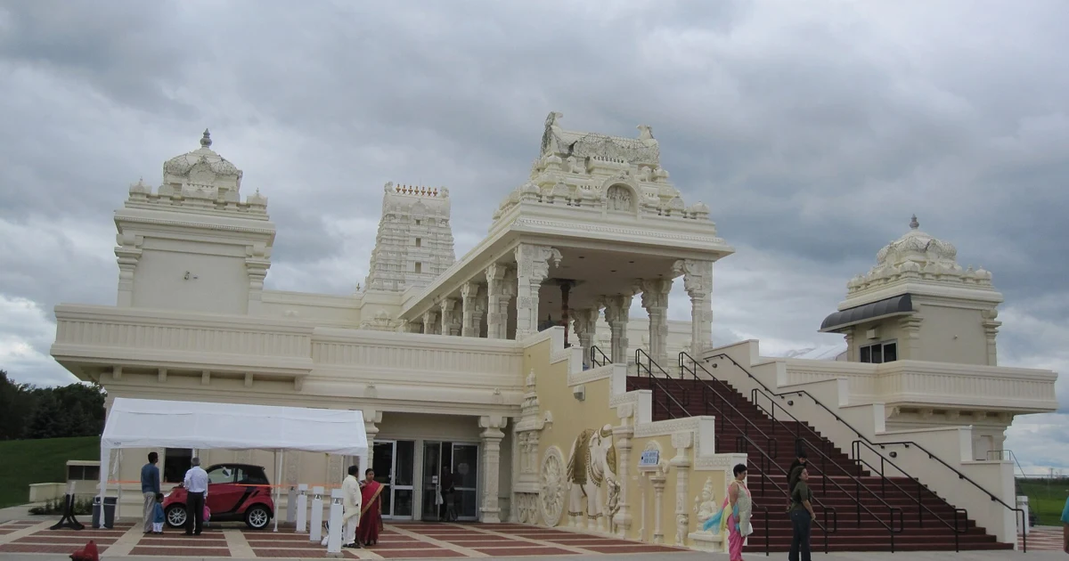 Illinois temple plot reporting: Sri Venkateswara Swami Temple in Aurora in a 2009 archive photograph