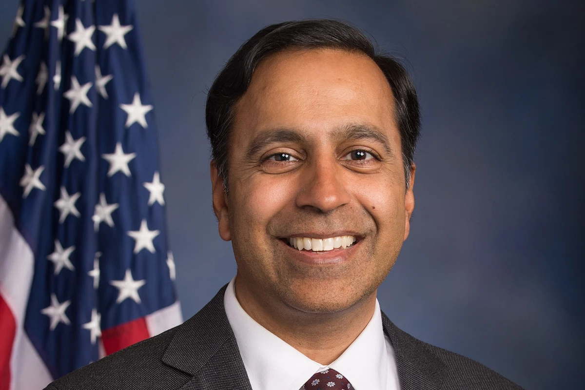 Official archive portrait of Representative Raja Krishnamoorthi