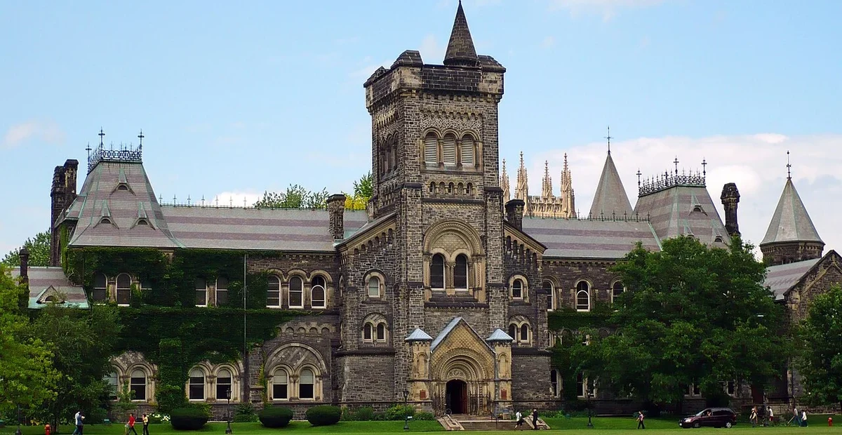 University College at the University of Toronto, a Canadian campus in the study abroad comparison